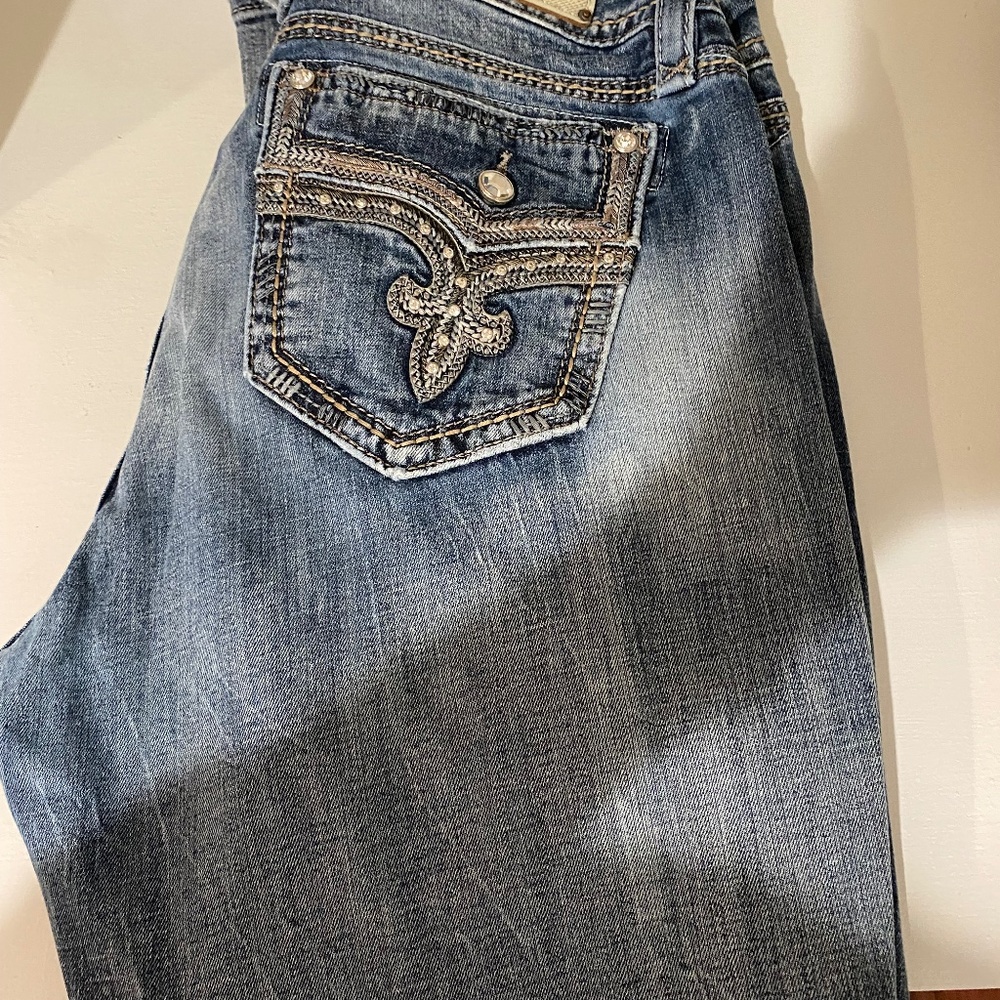 ROCK REVIVAL JEANS